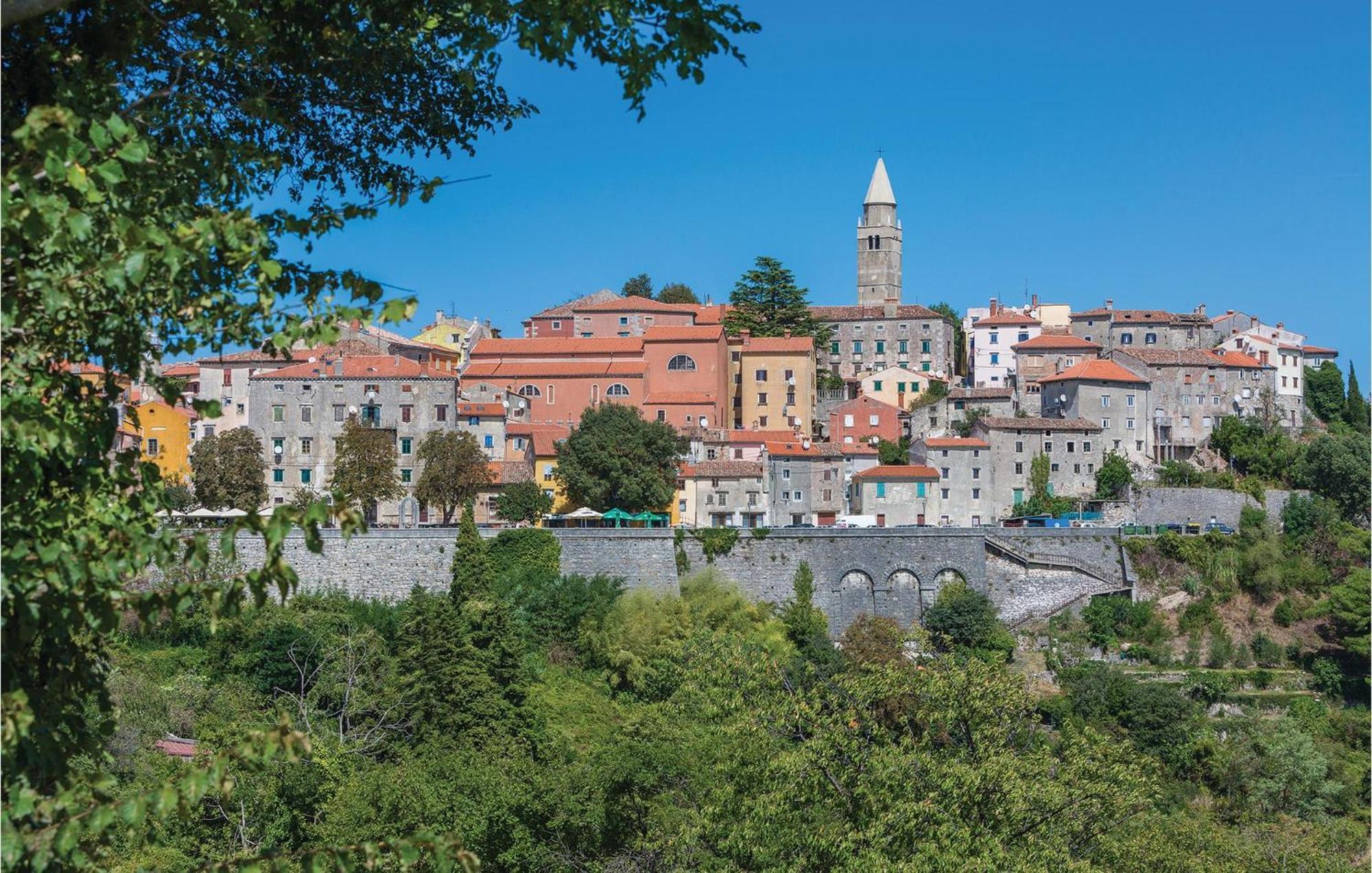 Pet Friendly Apartment In Koromacno With Wifi Exteriör bild